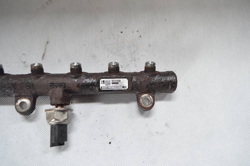 Listwa wtryskowa Peugeot 407 607 2.0 HDI CZUJNIK