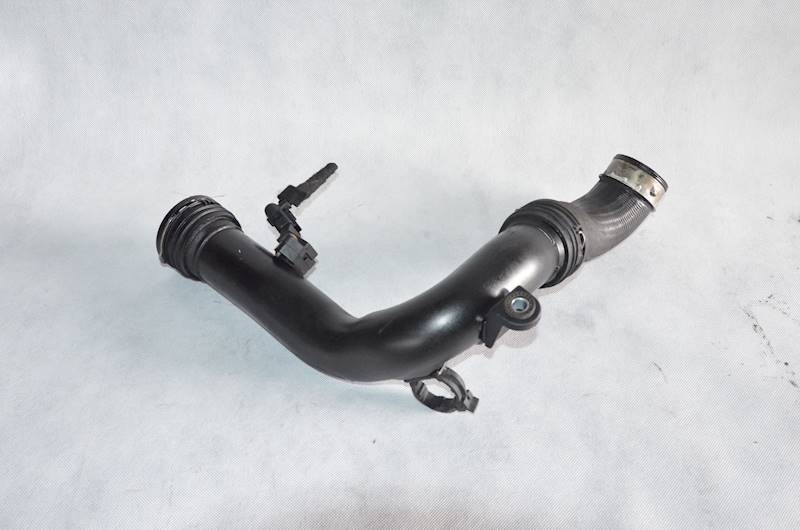 Przewód intercoolera VW Golf V Passat B6 2.0 TDI