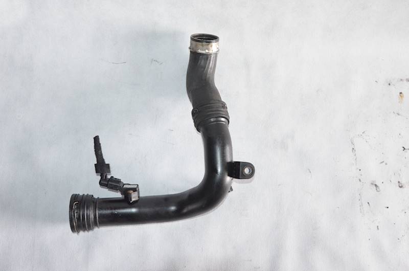 Przewód intercoolera VW Golf V Passat B6 2.0 TDI