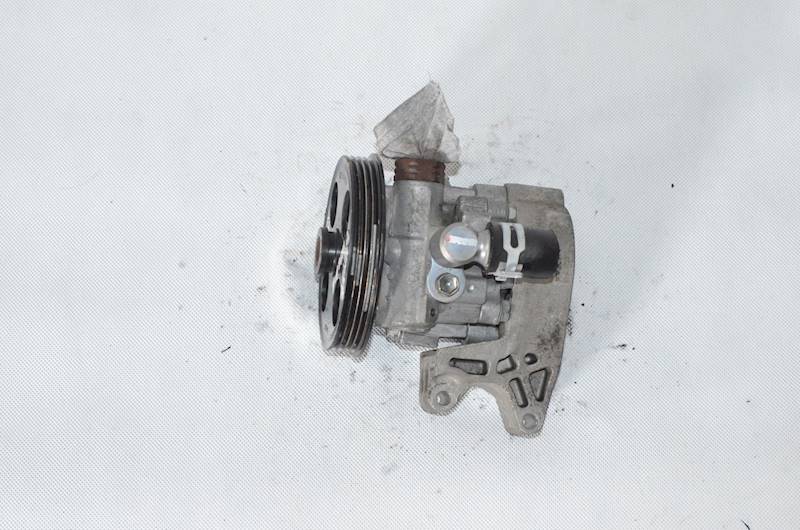 Pompa wspomagania Opel Insignia A 1.8 16V A18XER 55564138 4PK 
