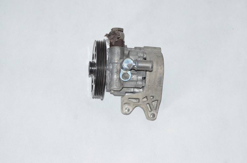Pompa wspomagania Opel Insignia A 1.8 16V A18XER 55564138 4PK