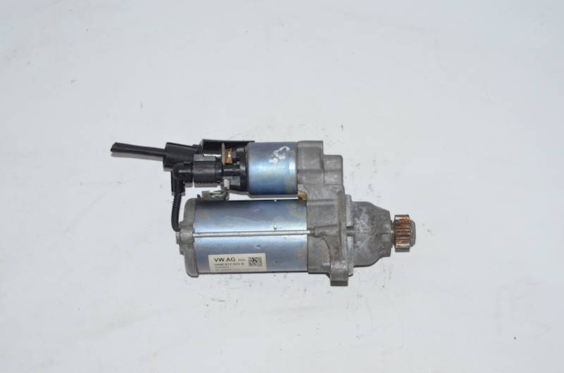 Rozrusznik VW Golf VII Skoda Octavia III Audi A3 8V 1.8 TFSI 0001179522