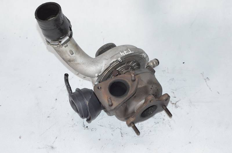 Turbina Renault Espace IV Avantime Master Laguna II 2.2 DCI 8200267138
