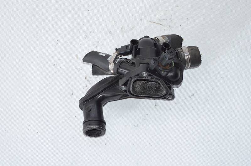 Obudowa termostatu Citroen C4 Peugeot 207 1.6 VTI