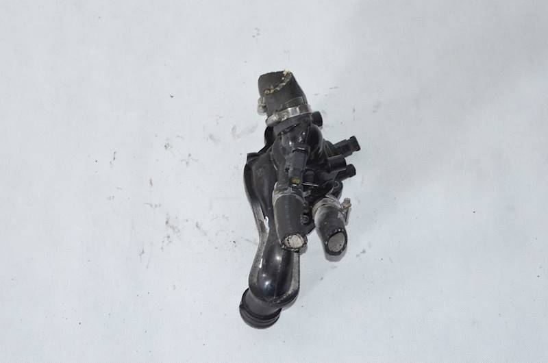 Obudowa termostatu Citroen C4 Peugeot 207 1.6 VTI