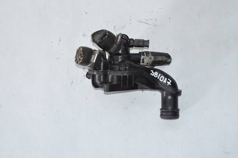 Obudowa termostatu Citroen C4 Peugeot 207 1.6 VTI