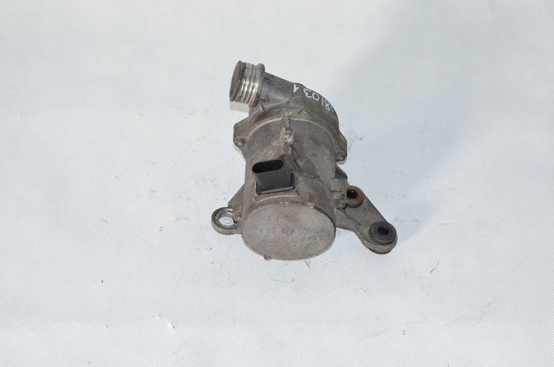 Pompa wody BMW F10 F11 X3 F35 F15 F20 F30 2.0 i