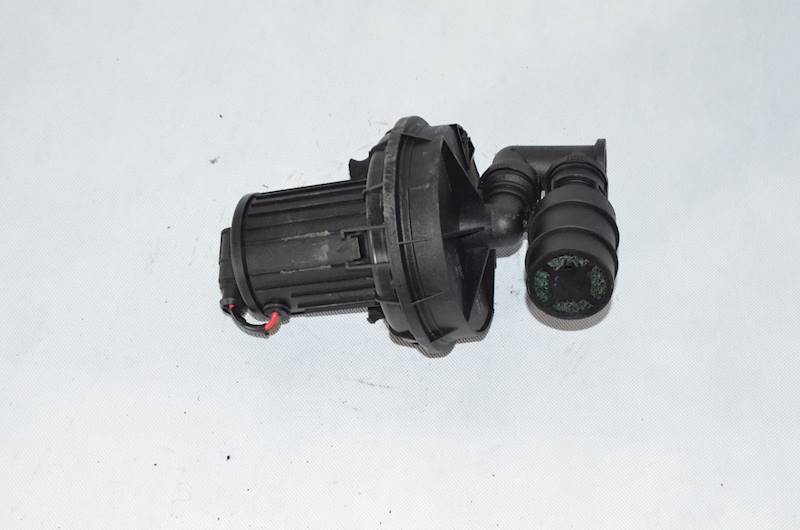 Pompa powietrza Audi A3 S3 VW Golf R32 TT 3.2 V6 VR6 022131083K 7.22738.09