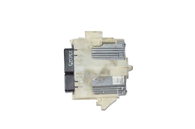 Sterownik BMW E60 E61 E90 E91 X3 E83 E87 2.0 D 7795845 0281011416