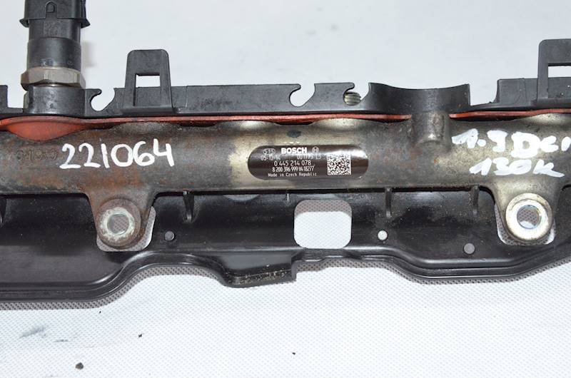 Listwa wtryskowa Renault Megane II 1.9 DCI CZUJNIK 8200396999 0445214078