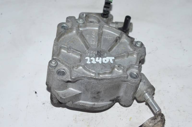 Pompa wakum Ford Mondeo Mk4 Land Rover 2.2 TDCI
