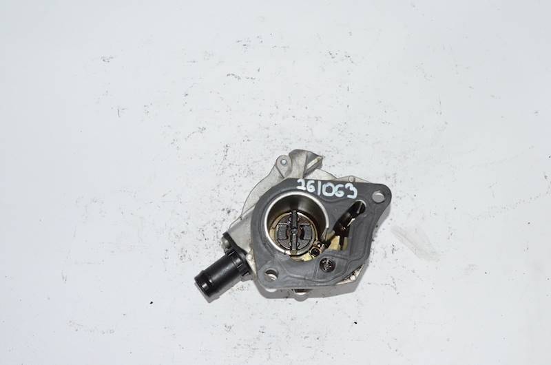 Pompa wakum Renault Megane II Nissan Juke 1.5 DCI