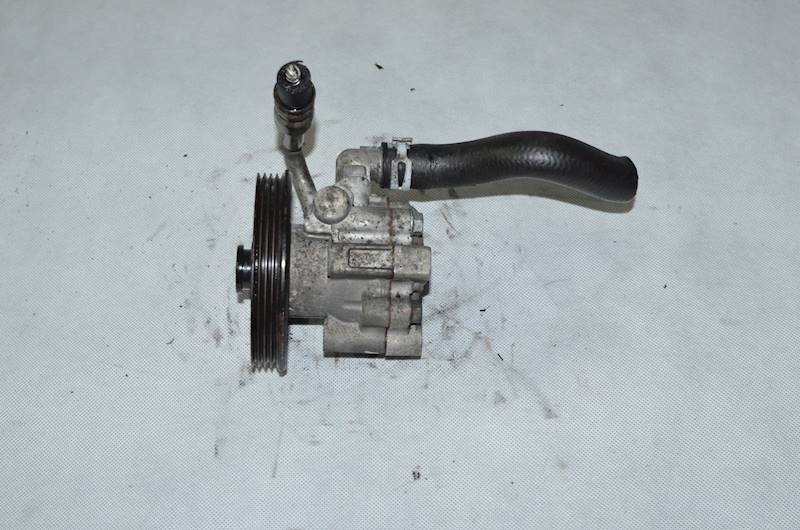 Pompa wspomagania Opel Astra IV J Insignia 1.8 16V 1KE0400085 13309333 4 PK