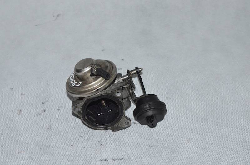 Zawór EGR VW Golf IV Sharan Bora Seat Leon 1.9 TDI 038129637 038131501A