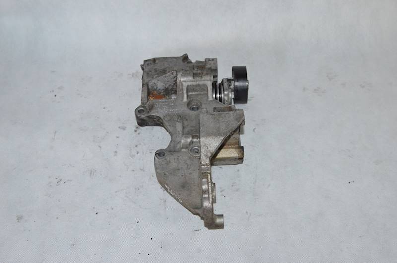 Łapa alternatora VW Golf VI Audi A3 8P 2.0 TDI CBA