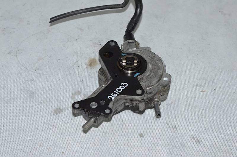 Pompa wakum VW Golf V Polo 9N Skoda Fabia 1.4 TDI