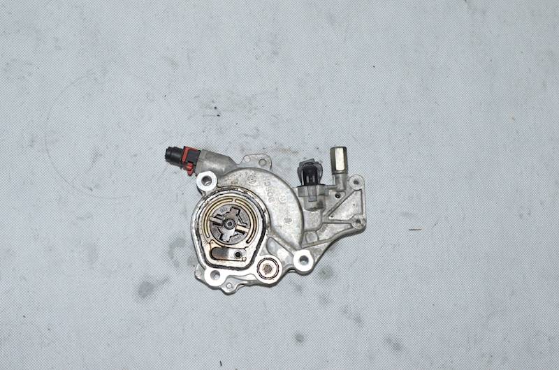 Pompa wakum Ford Mondeo Mk4 Land Rover 2.2 TDCI