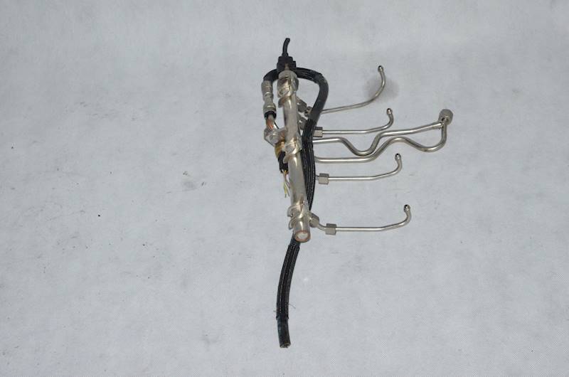 Listwa wtryskowa BMW E90 E87 2.0 16V N43 KOMPLET 7537319-05 55PP11-01