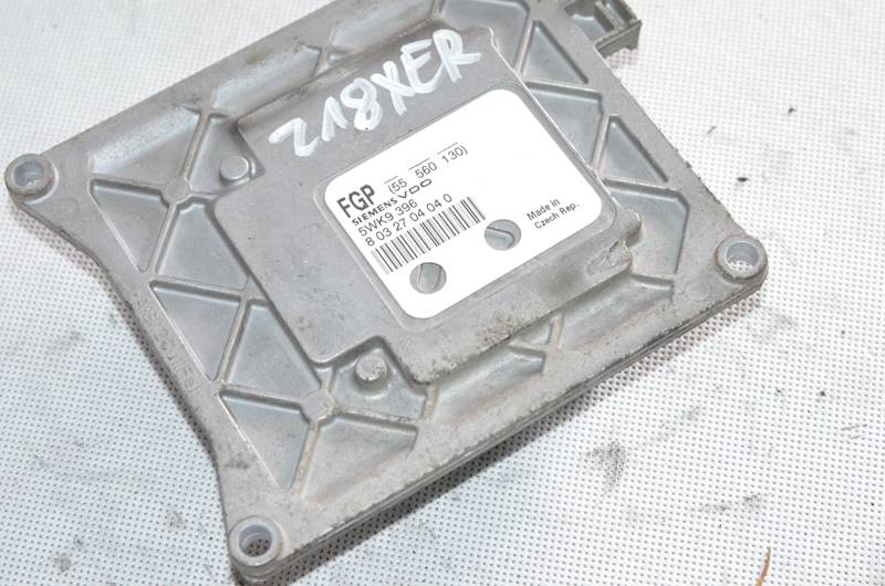 Sterownik Opel Astra H Vectra C Zafira B 1.8 16V Z18XER 55560130 5WK9396
