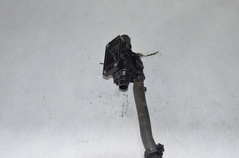 Obudowa termostatu Peugeot 207 Citroen C3 1.6 HDI