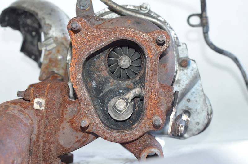 Turbina Renault Trafic II Opel Vivaro B 2.0 DCI M9R H8200466021