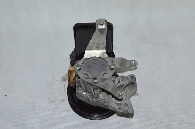 Pompa wspomagania BMW E60 E61 X5 E53 2.0 2.5 3.0 D 7693974101 6 PK