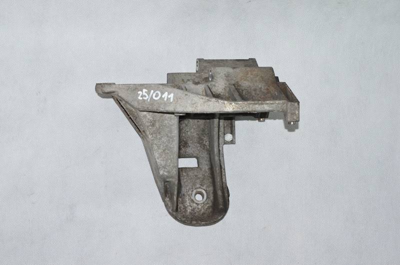Łapa silnika Range Rover L322 4.4 V8 64557503226