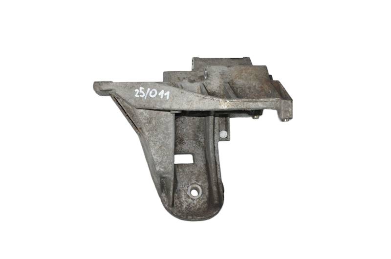 Łapa silnika Land Rover Range Rover L322 4.4 V8 64557503226 24168110