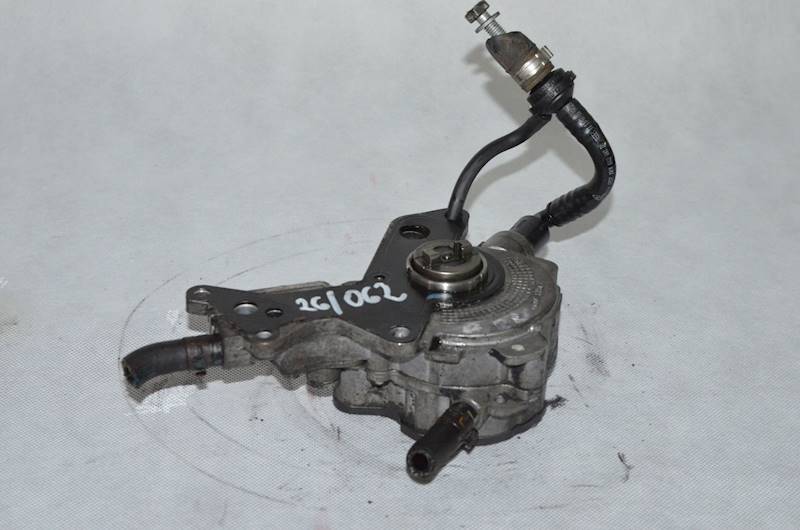 Pompa wakum VW Golf V Polo 9N Skoda Fabia 1.9 TDI