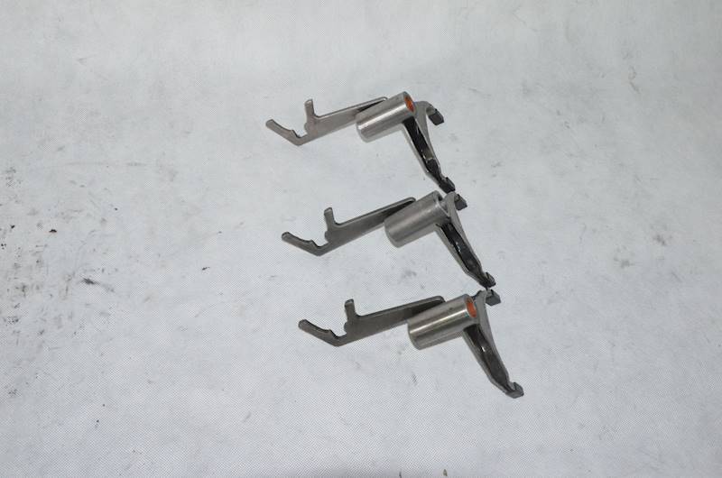 Widełki wodziki skrzyni Opel Vectra C 1.9 CDTI M32
