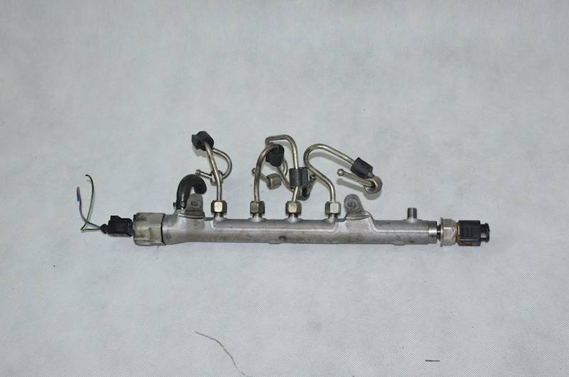 Listwa wtryskowa VW Golf VI Polo V 1.6 TDI CZUJNIK 03L130089B 03L906051
