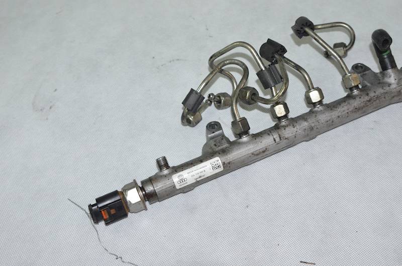 Listwa wtryskowa VW Golf VI Polo V 1.6 TDI CZUJNIK 03L130089B 03L906051