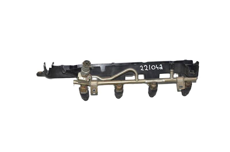 Listwa wtryskowa Opel Astra H Vectra C 1.8 16V Z18XE 2721501 09164991B