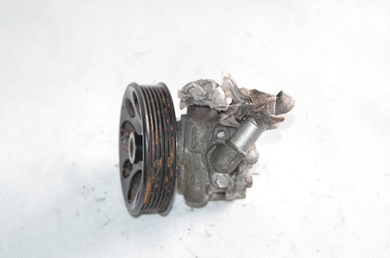 Pompa wspomagania Chevrolet Cruze Orlando 2.0 VCDI 96985600 YS3610H10428