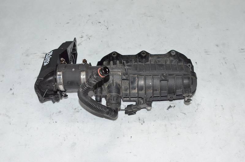 Kolektor ssący Ford Focus Mk3 1.0 ECOBOOST M2DA