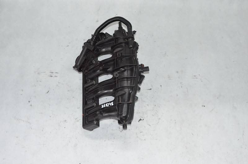 Kolektor ssący Audi A6 C6 VW Passat B6 2.0 TFSI