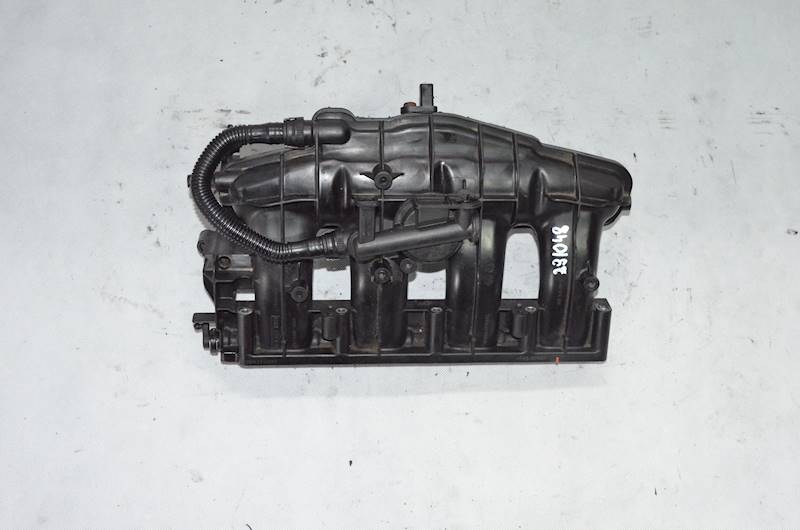Kolektor ssący Audi A6 C6 VW Passat B6 2.0 TFSI