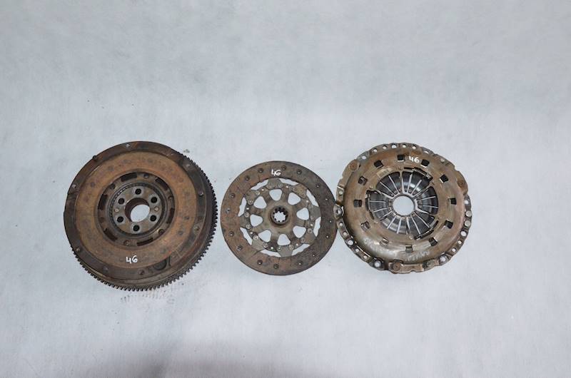 Koło dwumasowe BMW E46 E90 E87 318i 320i 1.8 2.0 i N42 N42B18AB KOMPLET
