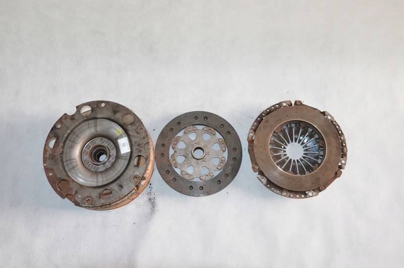 Koło dwumasowe Audi A4 B8 A5 8T A6 Q3 Q5 2.0 TDI CJC SACHS KOMPLET