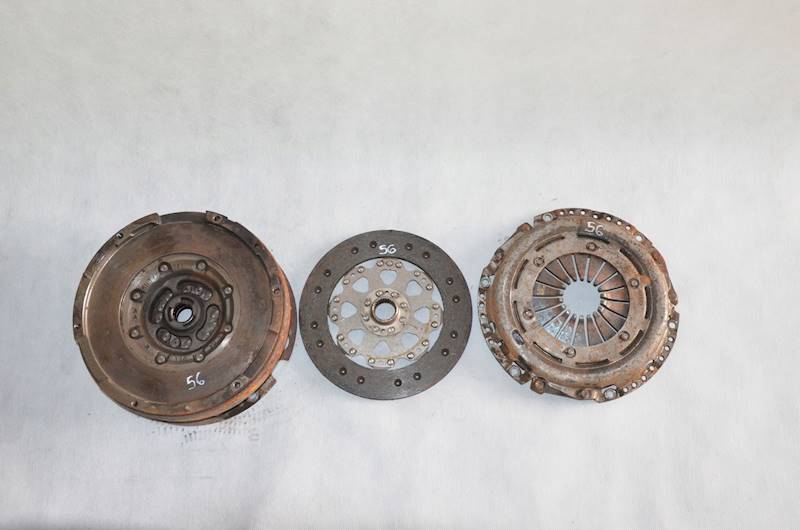 Koło dwumasowe Audi A4 B8 A5 8T A6 Q3 Q5 2.0 TDI CJC SACHS KOMPLET