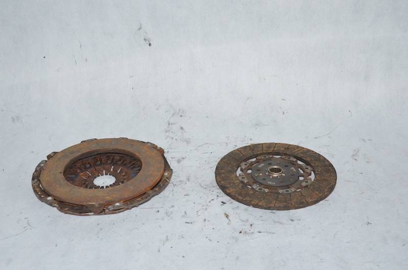 Tarcza + docisk VW Golf V Passat B6 Sharan Jetta Audi A3 8P 2.0 TDI BMP