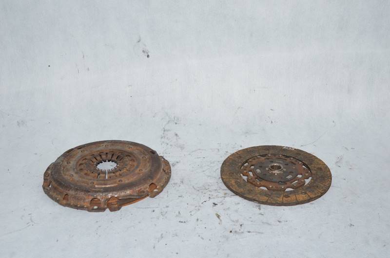 Tarcza + docisk VW Golf V Passat B6 Sharan Jetta Audi A3 8P 2.0 TDI BMP