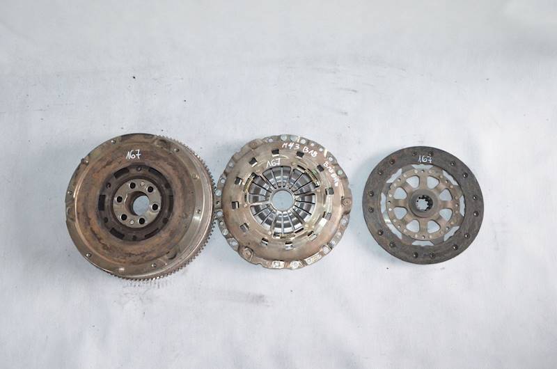 Koło dwumasowe BMW E46 E90 E87 1.8 2.0 i N42 N43B18 N46 N46B18AB KOMPLET
