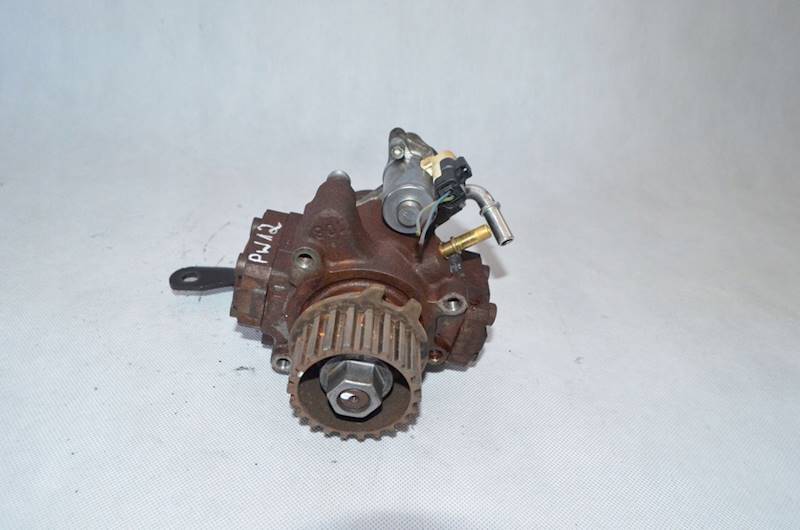 Pompa wtryskowa Ford Focus Mk3 C-Max II Mondeo MK4 LIFT Volvo C30 1.6 TDCI