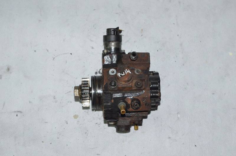 Pompa wtryskowa Renault Trafic Opel Vivaro 2.0 DCI H8200690744 0445010223