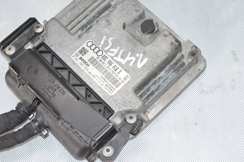 Sterownik Audi A3 8P 1.4 TSI CAX 03C906016S 0261S04859