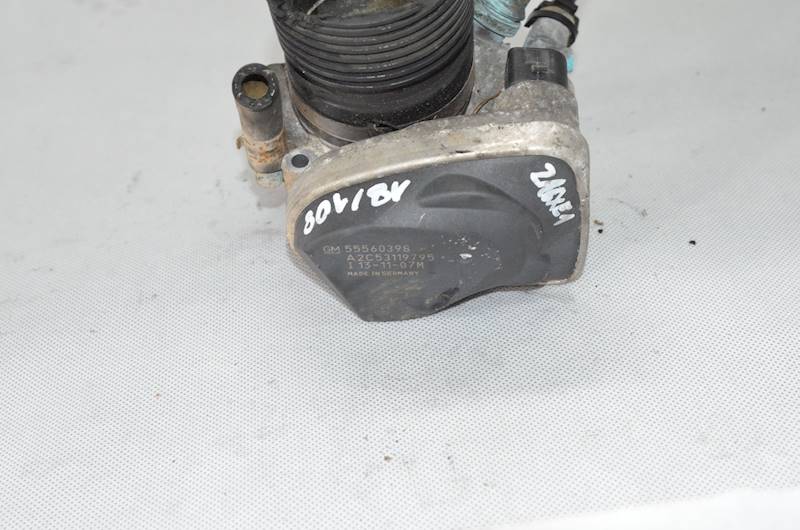 Przepustnica Opel Zafira B Astra H 1.6 16V Z16XE1 55560398 A2C53119795