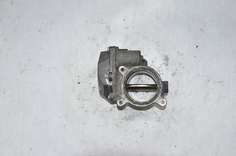 Przepustnica VW Crafter T5 Transporter T5 2.5 TDI BJK BJM BNZ 076128063A 