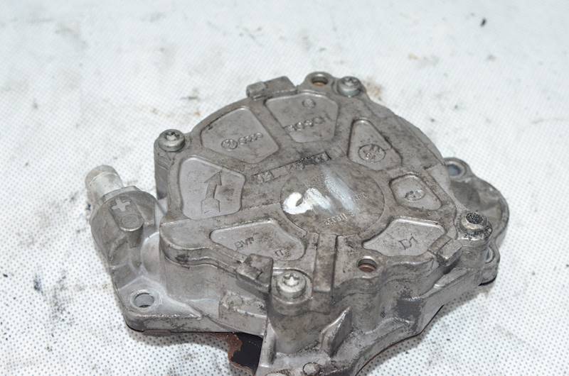 Pompa wakum VW Touran Passat B6 Golf VI Audi A3 Skoda 1.6 2.0 TDI CAY CBA 