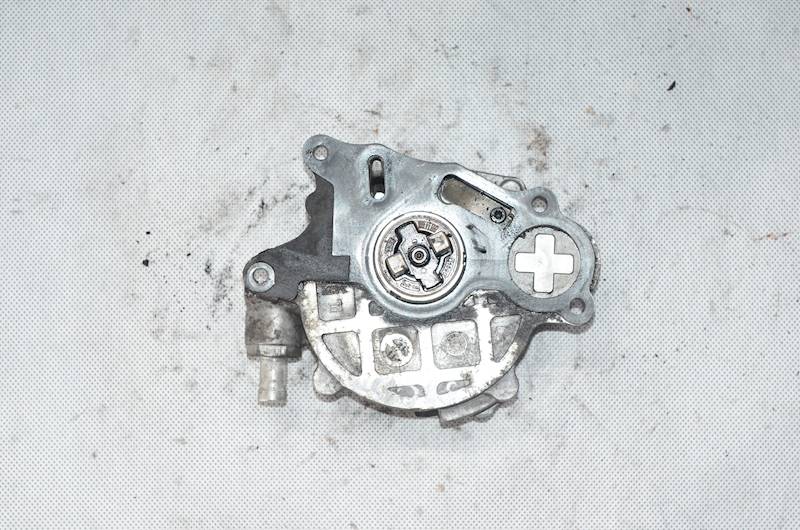 Pompa wakum VW Touran Passat B6 Golf VI Audi A3 Skoda 1.6 2.0 TDI CAY CBA 